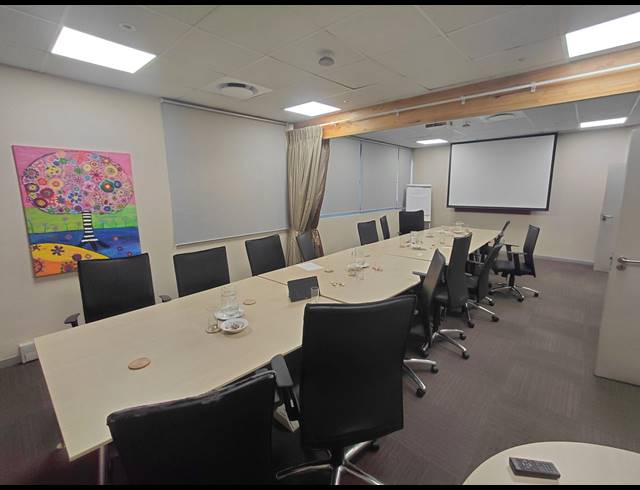 445M² OFFICE TO LET IN MIDRIDGE PARK